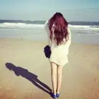 qq头像女生背影长发
