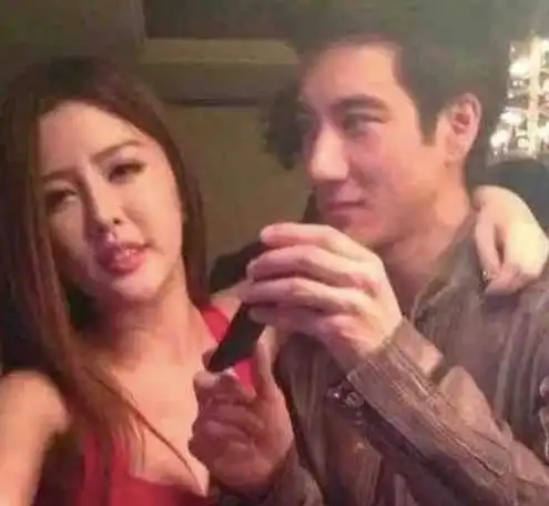 台媒再爆yumi和王力宏聊天内容,这个头像坐实了李靓蕾所言非虚