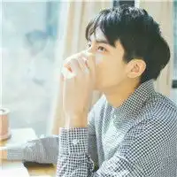 小清新好看男生头像简单意境男头
