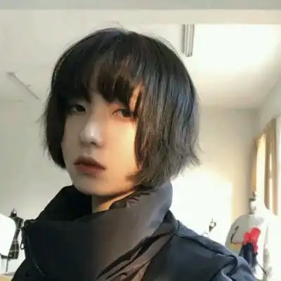 短发时尚女生头像,短发的你霸气长存