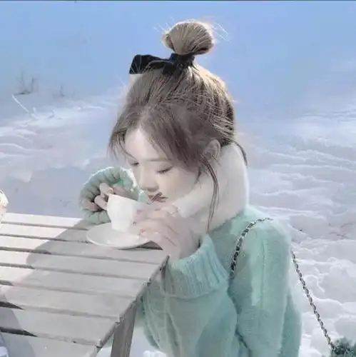 好看的女生头像唯美动漫
