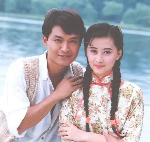 45岁的女人头像花的图片