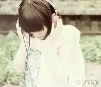 做一个不动声色的女人