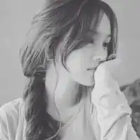 女生头像黑白侧脸短发qq
