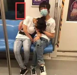 爆笑邪恶内涵美女,这么热的天你衣服穿这么少,你是不热了,我看了更热了