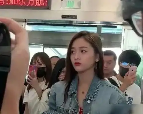 吊打内娱爱豆,lisa配吗