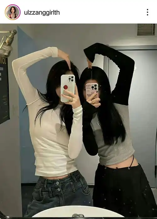 存一些韩女ins风拍照姿势,姐妹合照赞爆朋友圈