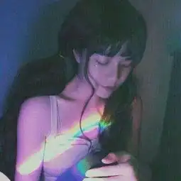 qq伤感的头像女生孤独图片2018没人在意你的委屈和脾气
