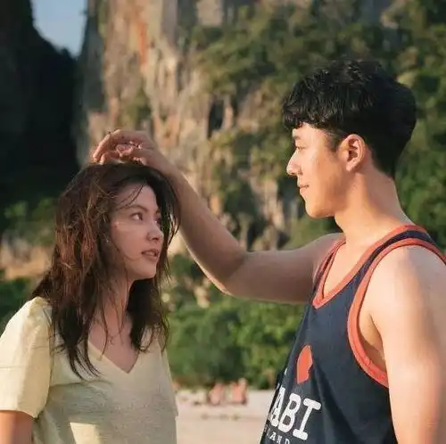 出轨,备胎,男女之间假友谊真暧昧,这部爱情电影到底值不值得打开