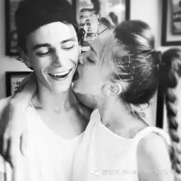 抽象搞怪头像女男士