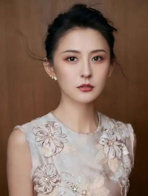 真黑马来了,无所畏惧破2,原来热依扎的现代剧竟这么能打