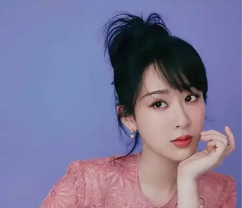 碰到美女就害羞,到底咋回事