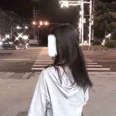 头像微信美女侧面背影