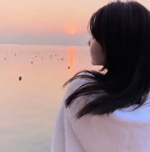女生头像不露脸全景情侣