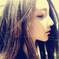 女qq头像唯美带帽伤感