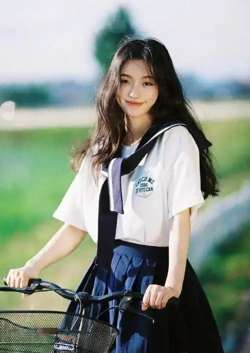 林允的学院风