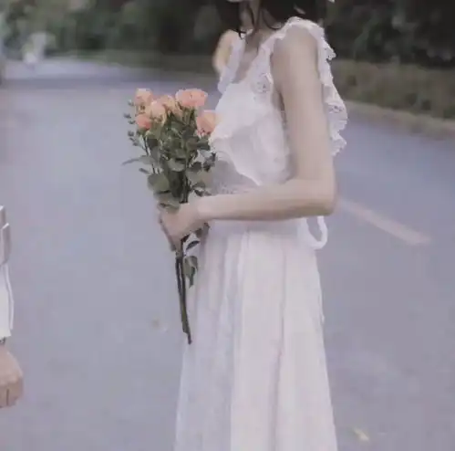 可爱女生头像真人不露脸