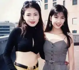 港风美女的头像妩媚