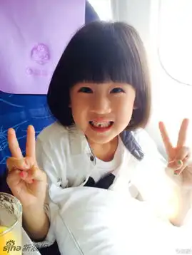 爸爸去哪儿第二季贝儿呆萌连拍难掩萌萌哒少女心