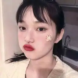 酷酷的女精致女生长发头像