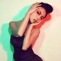 妩媚妖娆女生头像真人风