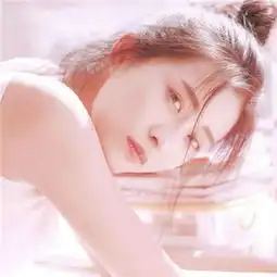安静优雅气质女生头像唯美图片2018我依然忘不掉你的一切