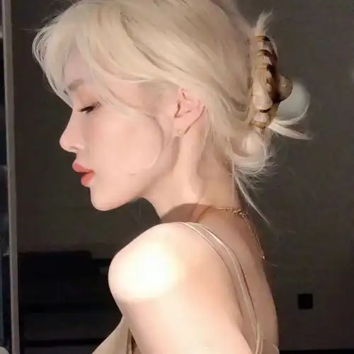 优质精选小众温柔甜美女生头像291