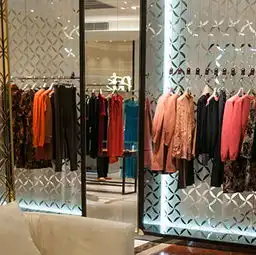 雅迪斯女装产品图片雅迪斯女装店铺装修图片