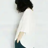 白色头像女孩子的情侣头