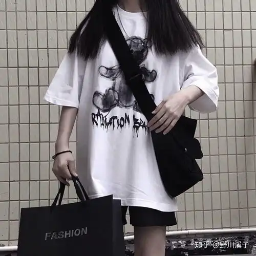 女头