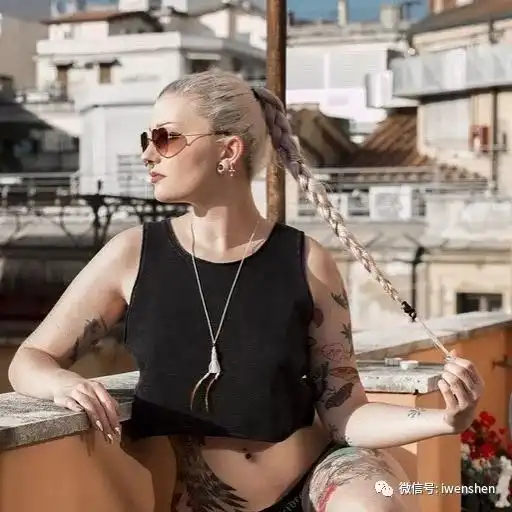 听说,纹身和美女更配哦