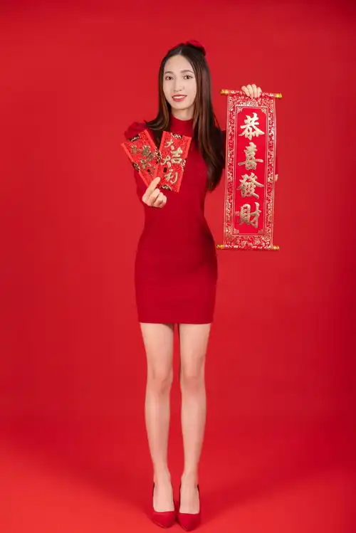 恭喜发财新年龙年春节美女人物摄影图广告素材下载至来源处