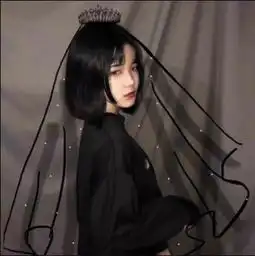 躲过了动漫女头却躲不过手绘婚纱,花嫁头像美skr人