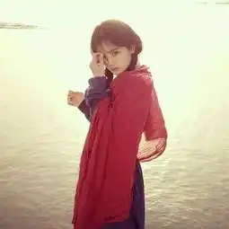 女生头像只靠一个人去维护的感情,只会变成一场无疾而终的心酸