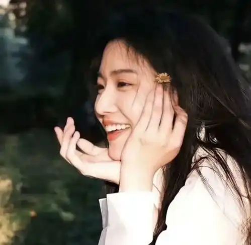 emo女头像真人过午不食