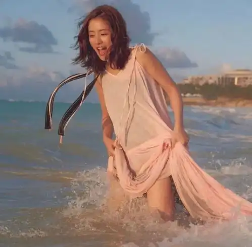 穿成石原里美那样,这个春天应该是甜的吧