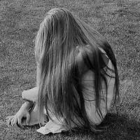 谁给我提供一些黑白的,伤感的男女头像非主流的绕