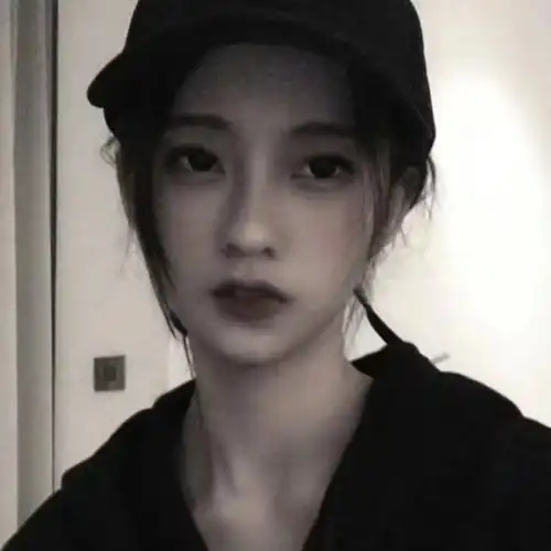 高冷女生头像黑白背影快