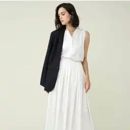 欧美街拍好看但不实用,亚洲女孩想搭配时髦,应该这么穿