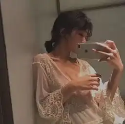 头像时间会让你看清每一张脸,久伴会让你知道每一颗心