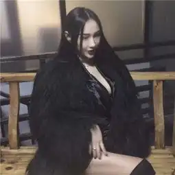 qq头像女生霸气帅气2018