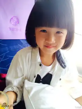 爸爸去哪儿第二季贝儿呆萌连拍难掩萌萌哒少女心