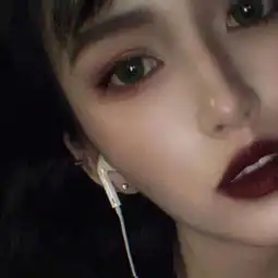 潮流张扬的女生个性图片