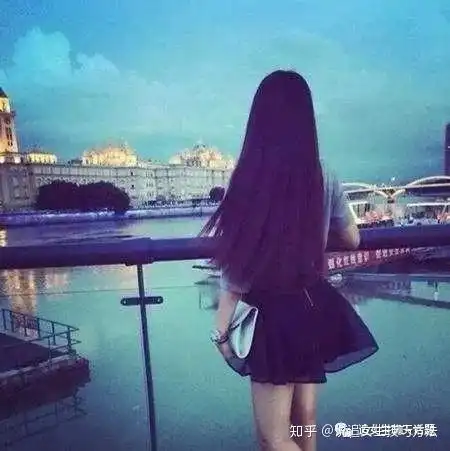 冬天女头像背影彩礼
