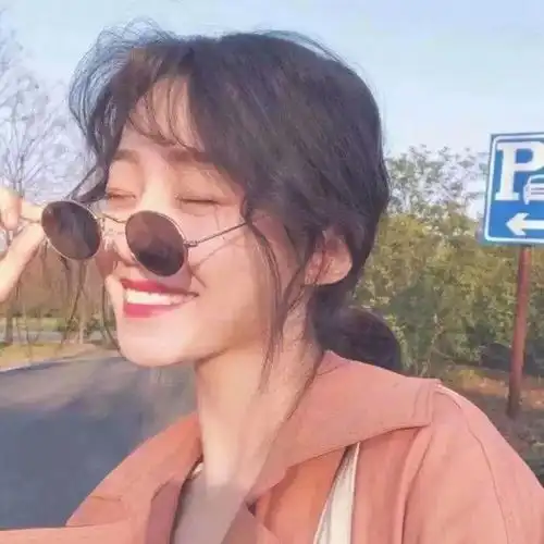 秒杀朋友圈教你做微信彩色发光昵称