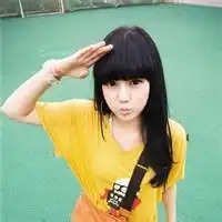 qq头像衣服女每一个人都有他的故事