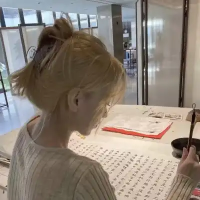 林杺路灯有个影子是我也只女生头像我要个性网