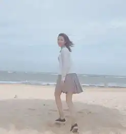 张慧雯和刘亦菲不仅穿同款装,还撞脸网友比天仙姐姐胖了一点